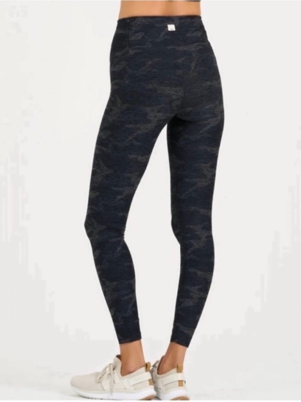 Vuori camo clean elevation leggings